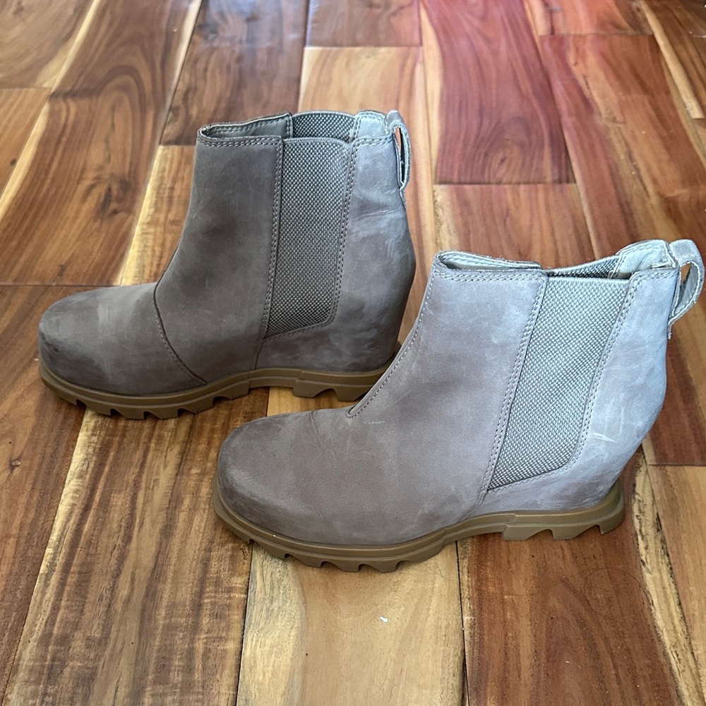 Sorel Women's Ankle Boots in Tan